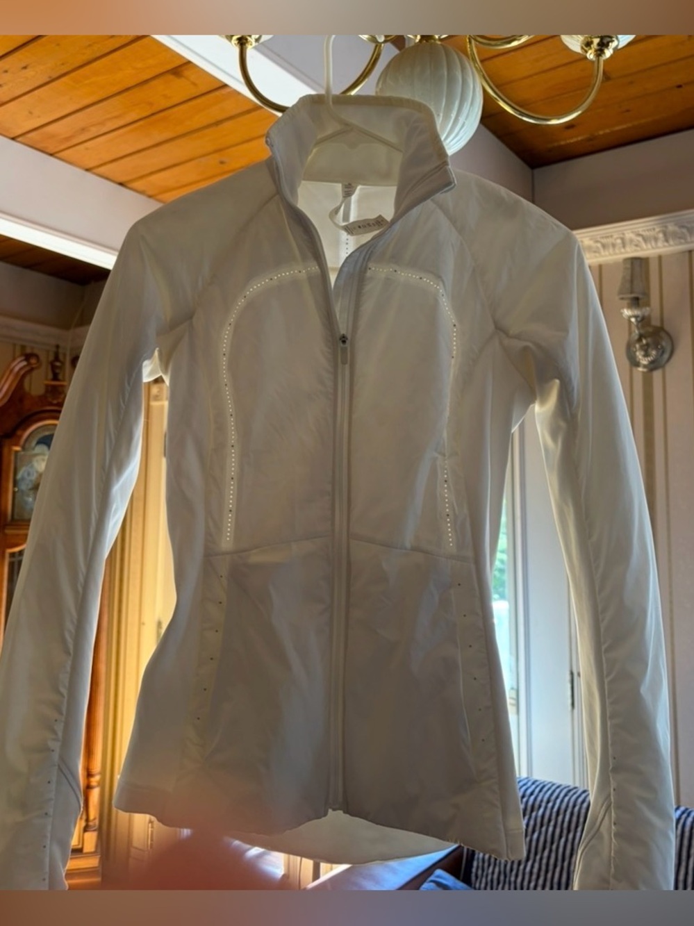 Lululemon zip up jacket white